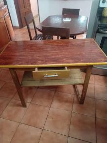 VENDO MESA